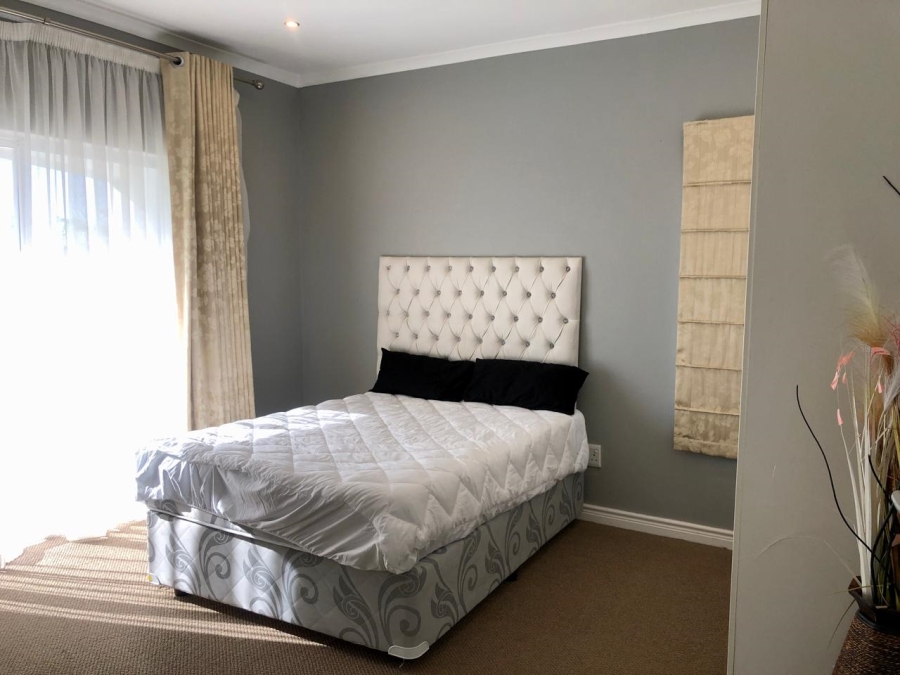 4 Bedroom Property for Sale in Parklands North Western Cape